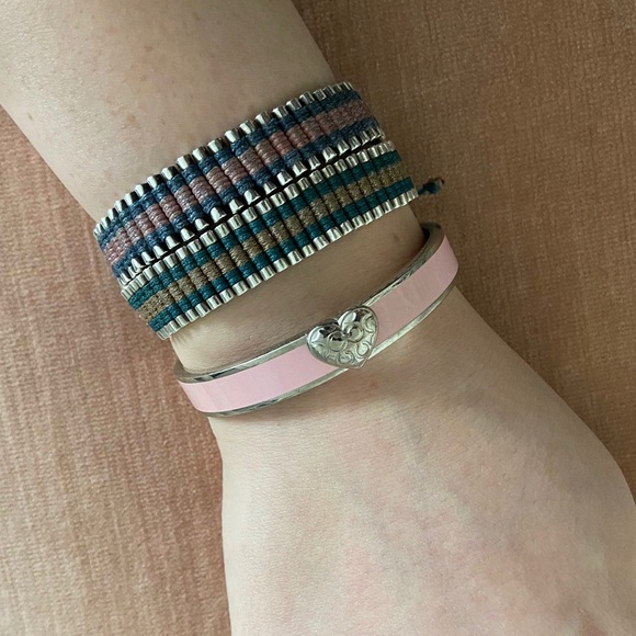 Light pink Coach enamel bangle with heart clasp - Picture 2 of 3